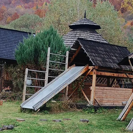 Stara Khata карпати 4*