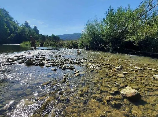 Stara Khata карпати Sesori